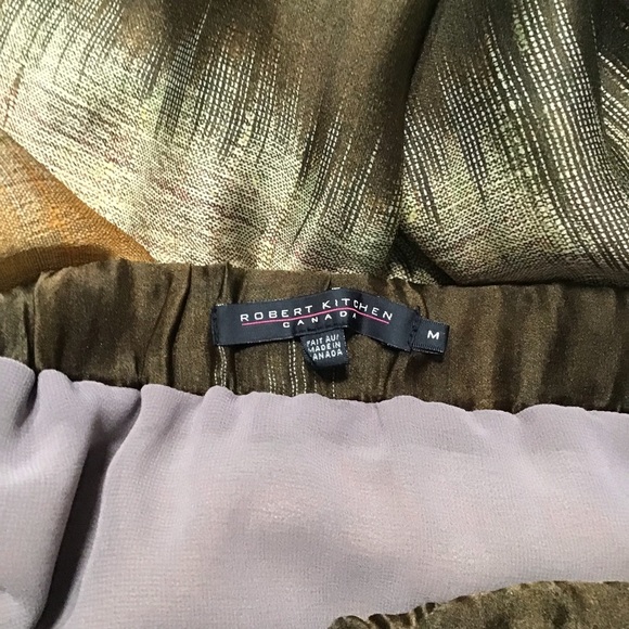 Robert Kitchen Canada Silk Top & Skirt Set size M - Picture 7 of 12